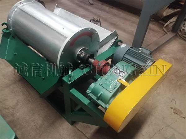 С�͸�ʽ���x�C